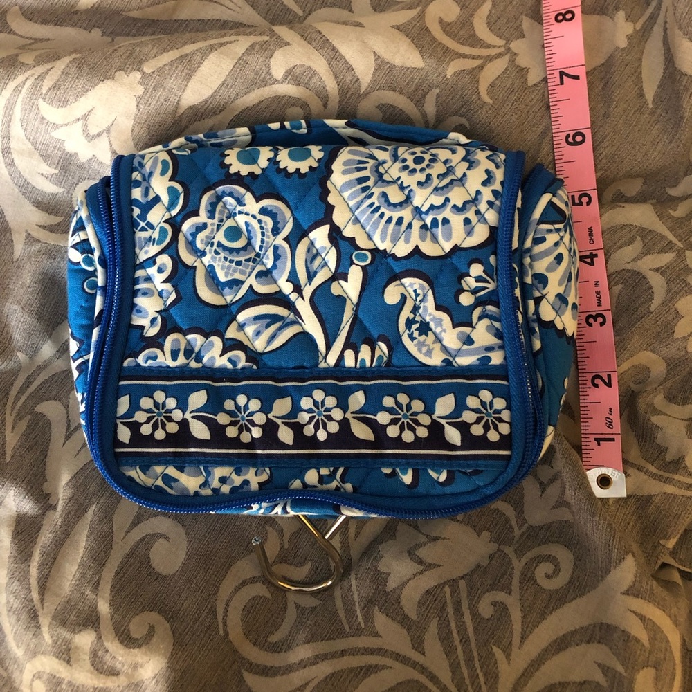 NWOT Vera Bradley hanging cosmetic case bag hook